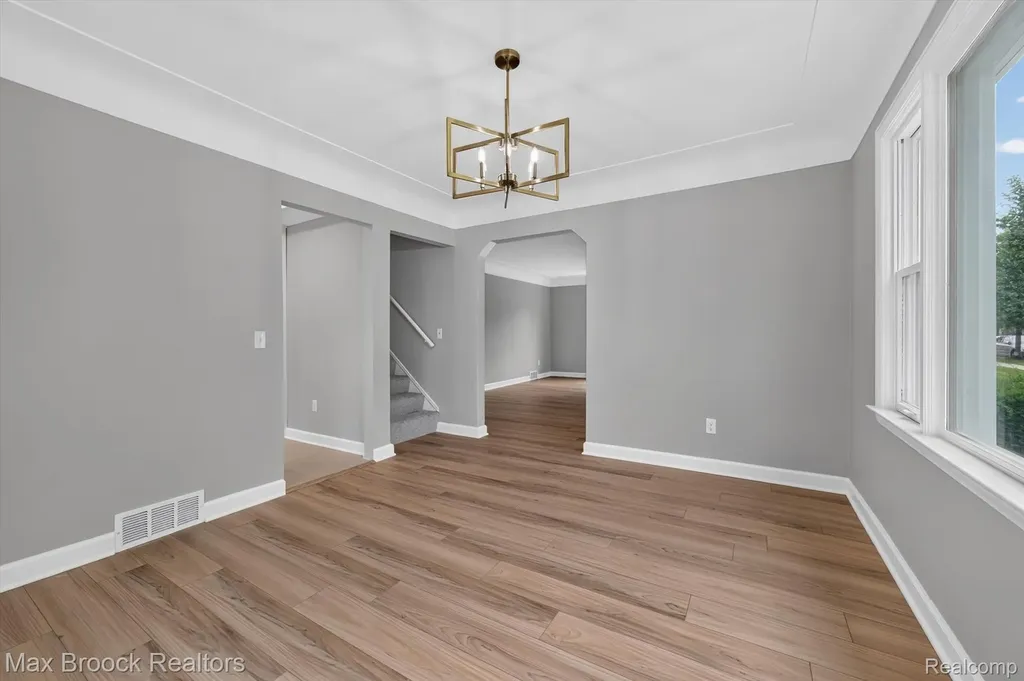 2249 Benjamin Avenue Royal Oak City MI 48073