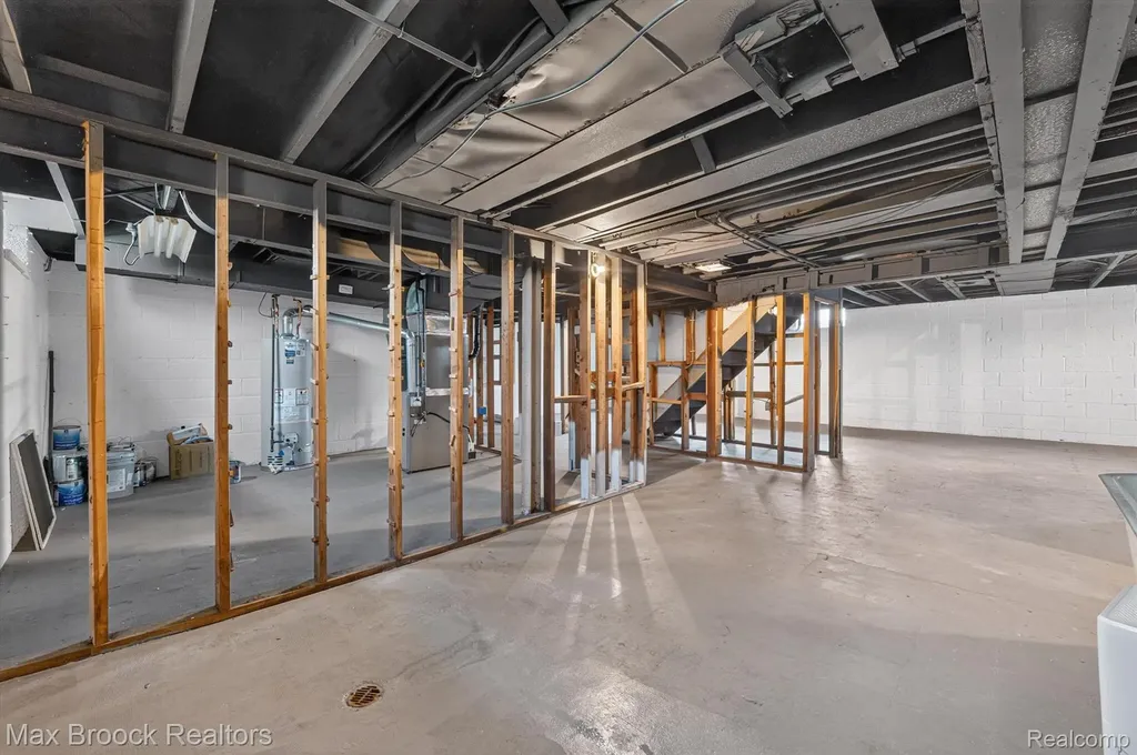 2249 Benjamin Avenue Royal Oak City MI 48073