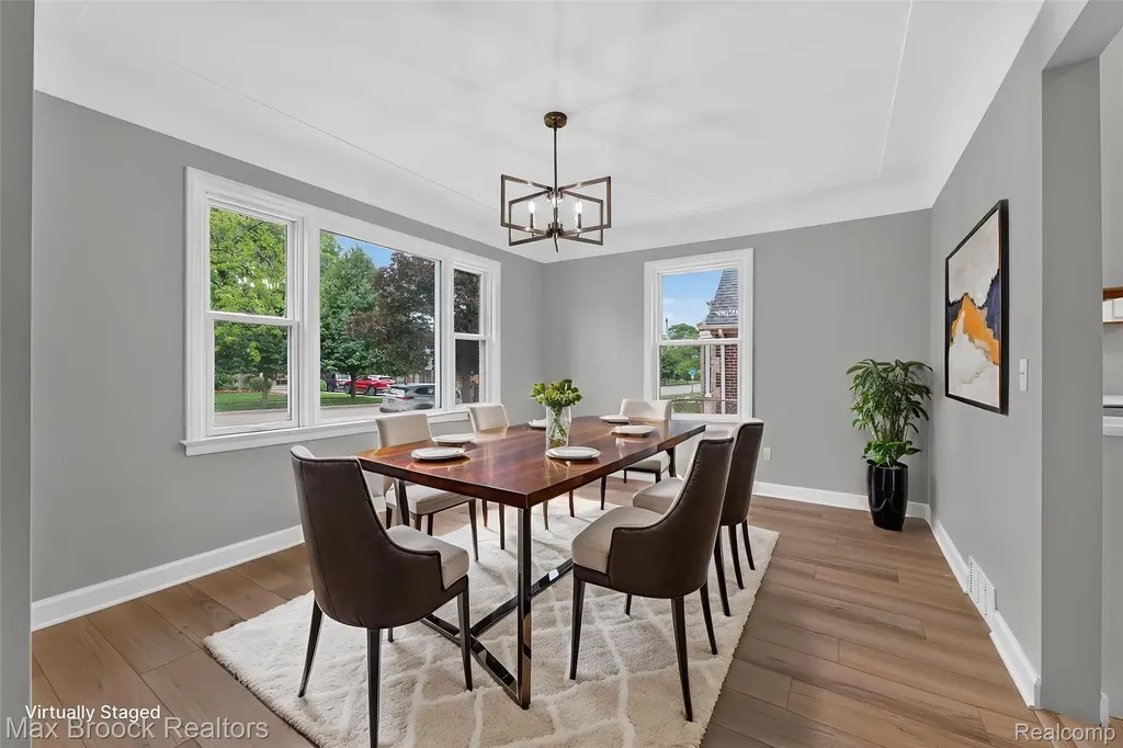 2249 Benjamin Avenue Royal Oak City MI 48073