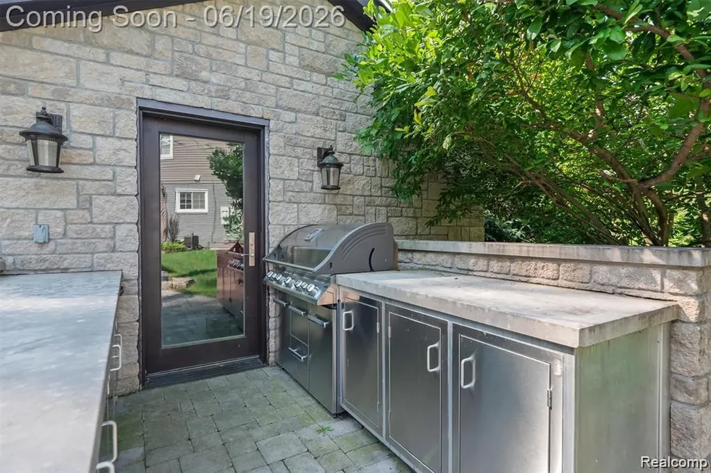 5365 Van Ness Court Bloomfield Hills City MI 48302