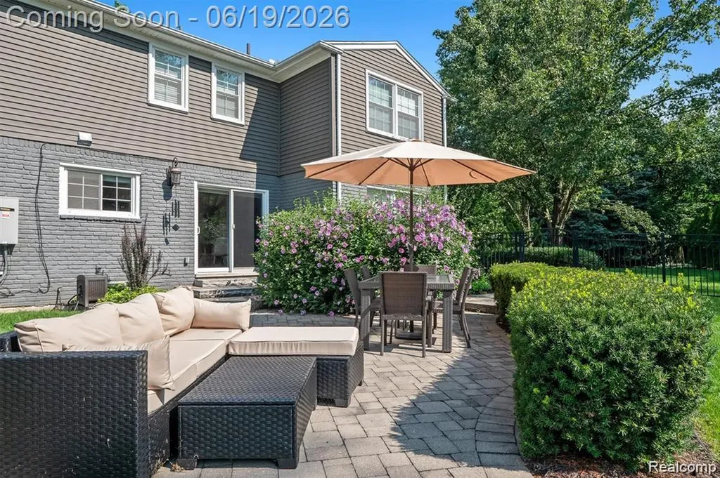 5365 Van Ness Court Bloomfield Hills City MI 48302