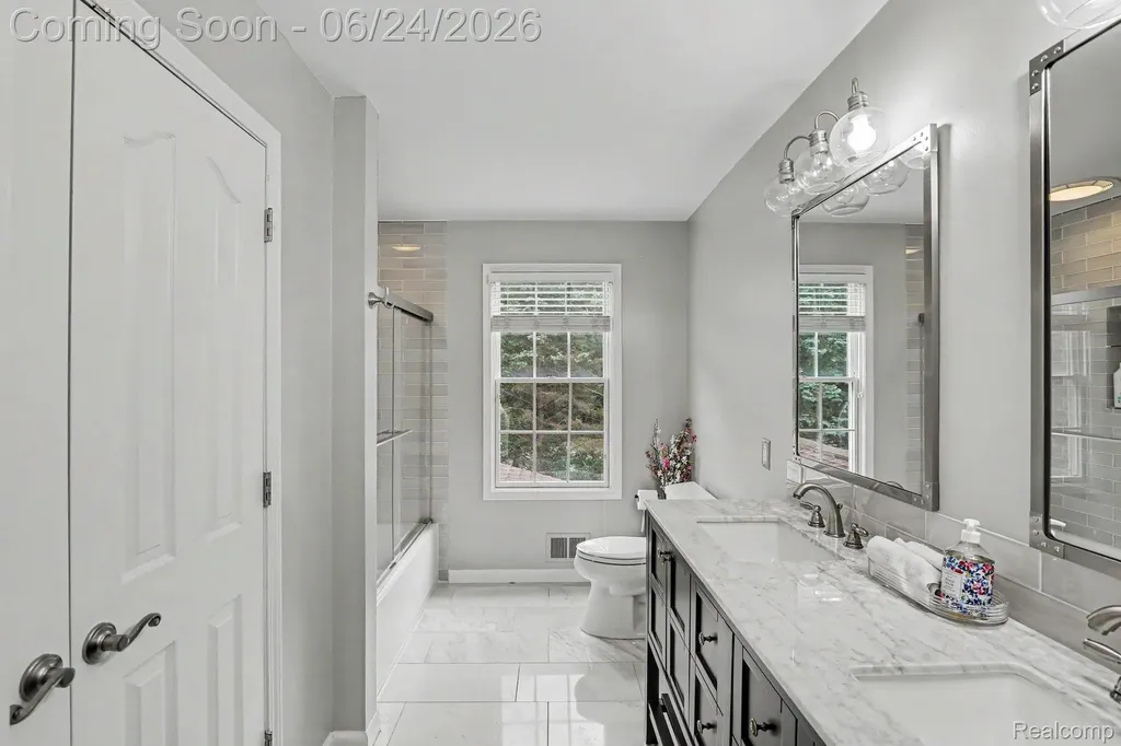 4575 Northridge Court West Bloomfield Charter Township MI 48323