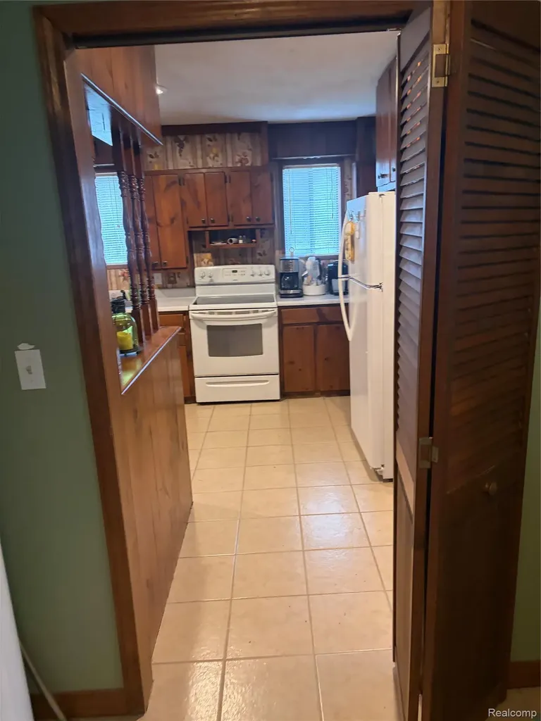 5315 E 8th Street Au Gres City MI 48703