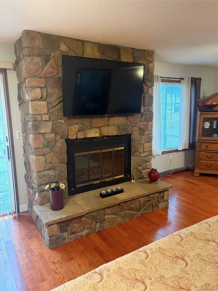 5315 E 8th Street Au Gres City MI 48703