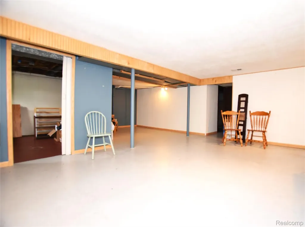 2482 Anderson Road Saginaw Charter Township MI 48603