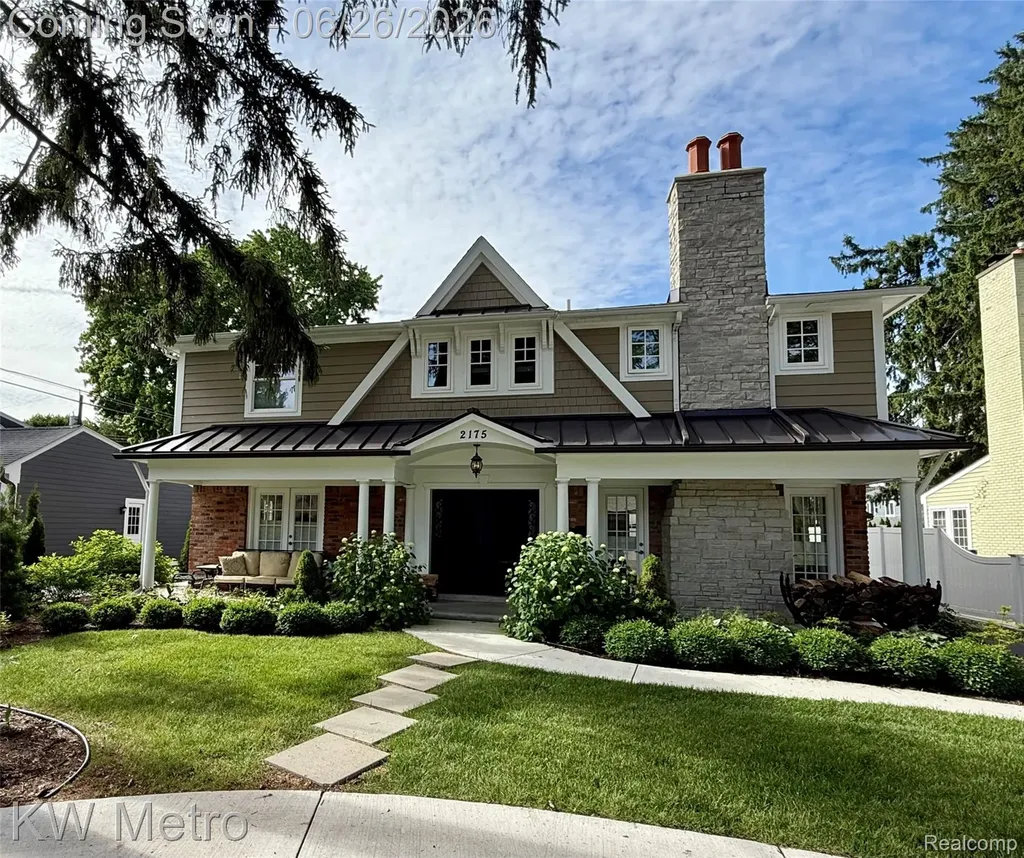 2175 Fairway Drive Birmingham City MI 48009