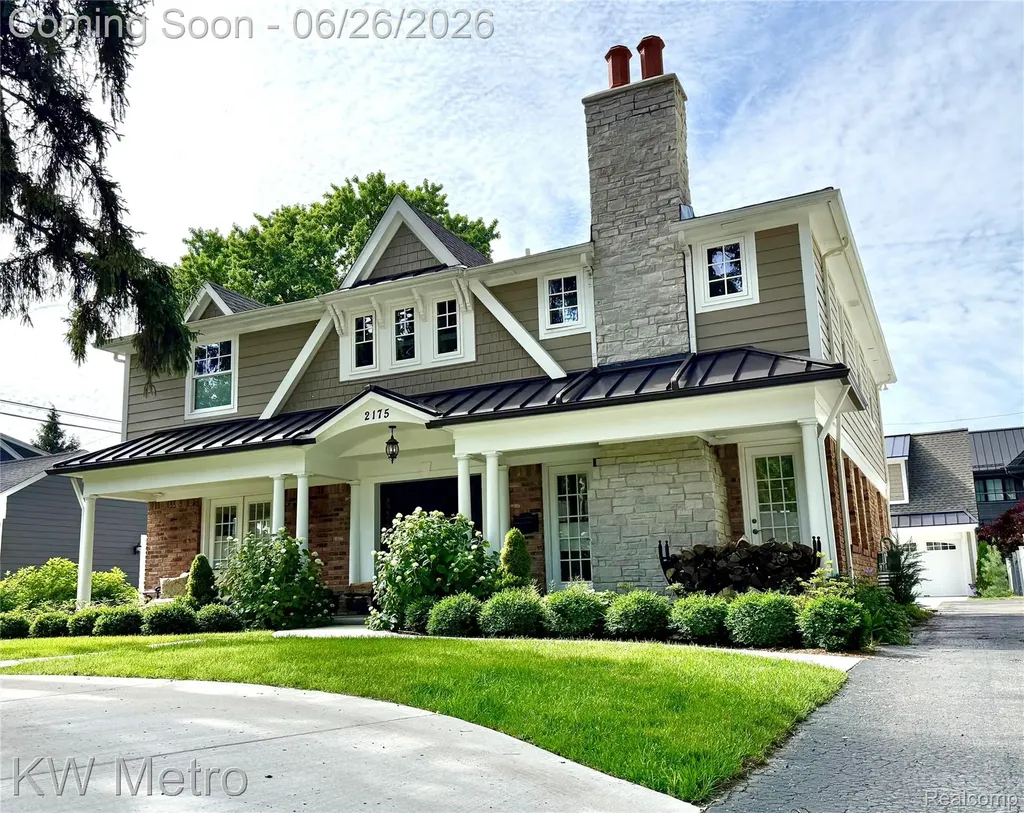 2175 Fairway Drive Birmingham City MI 48009
