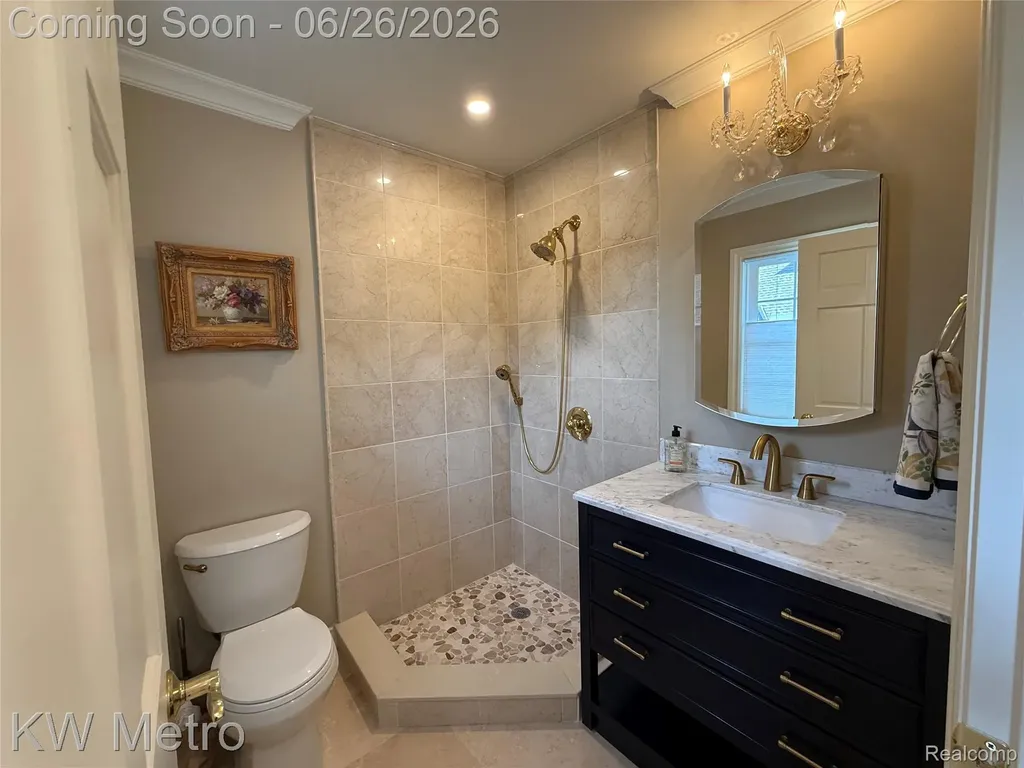 2175 Fairway Drive Birmingham City MI 48009