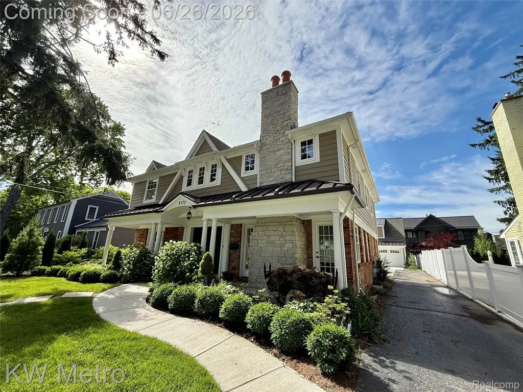 2175 Fairway Drive Birmingham City MI 48009