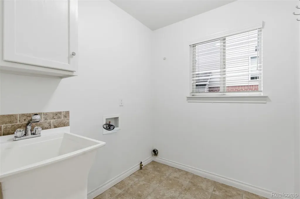 37140 Baker Drive Westland City MI 48185
