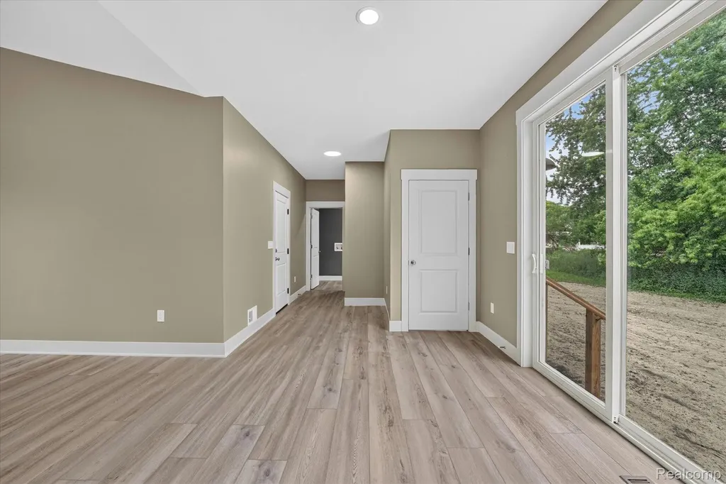 926 Ford Road Carleton Village MI 48117