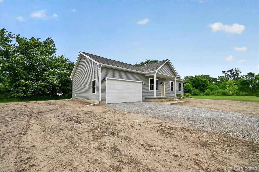 926 Ford Road Carleton Village MI 48117