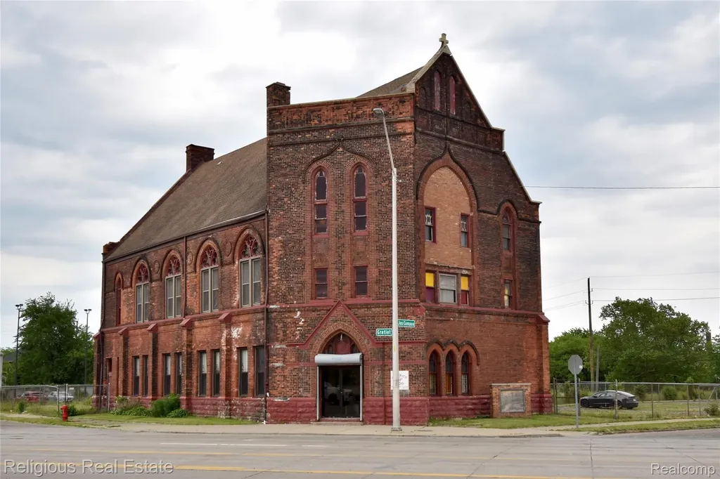 2900 Gratiot Avenue Detroit City MI 48207