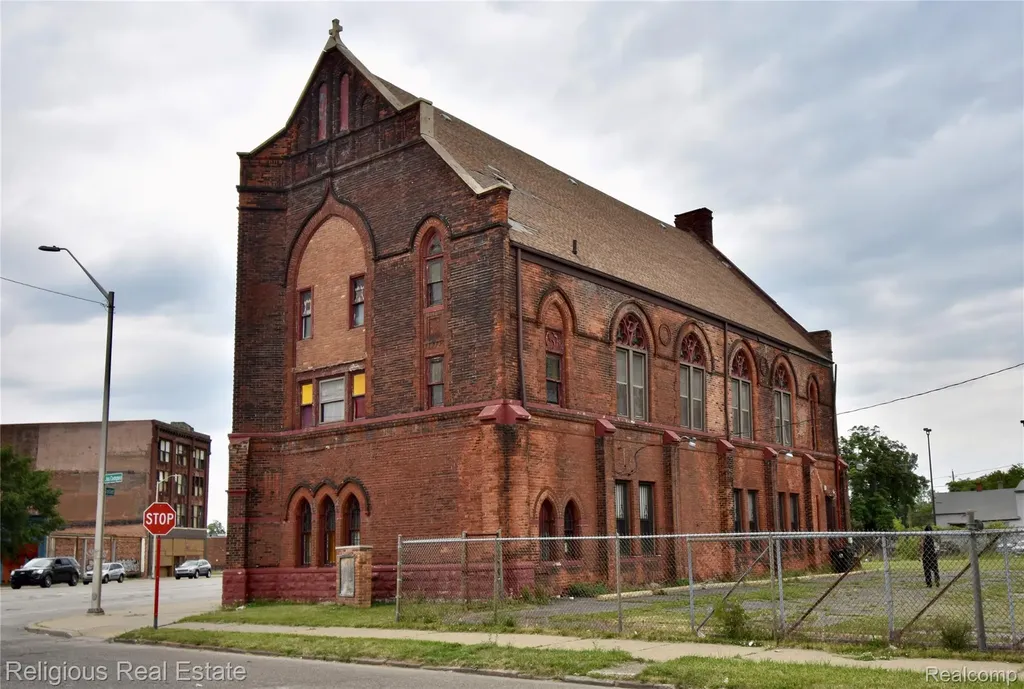 2900 Gratiot Avenue Detroit City MI 48207