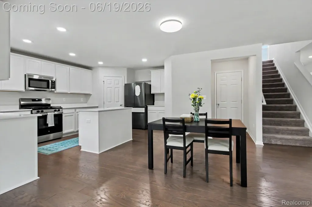 14502 Laurelwood Drive Van Buren Charter Township MI 48111
