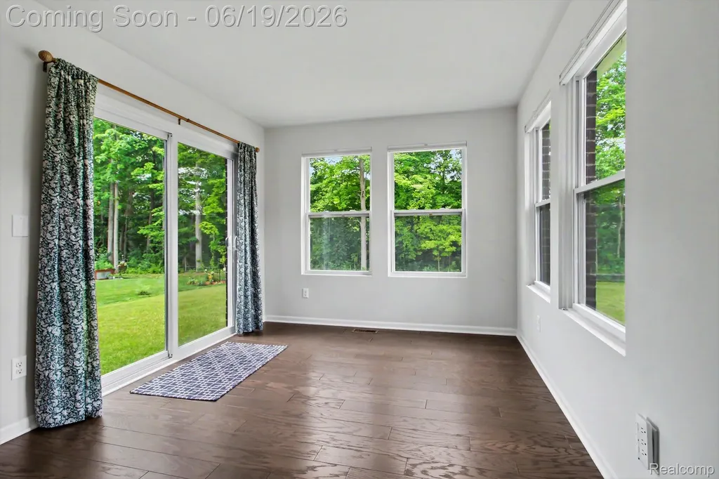 14502 Laurelwood Drive Van Buren Charter Township MI 48111