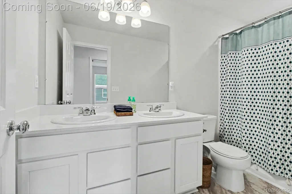 14502 Laurelwood Drive Van Buren Charter Township MI 48111