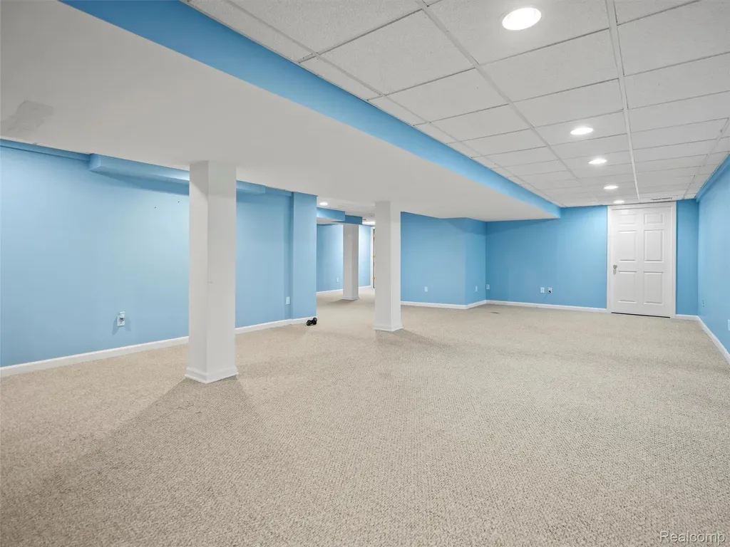 7359 Water Oaks West Bloomfield Charter Township MI 48324