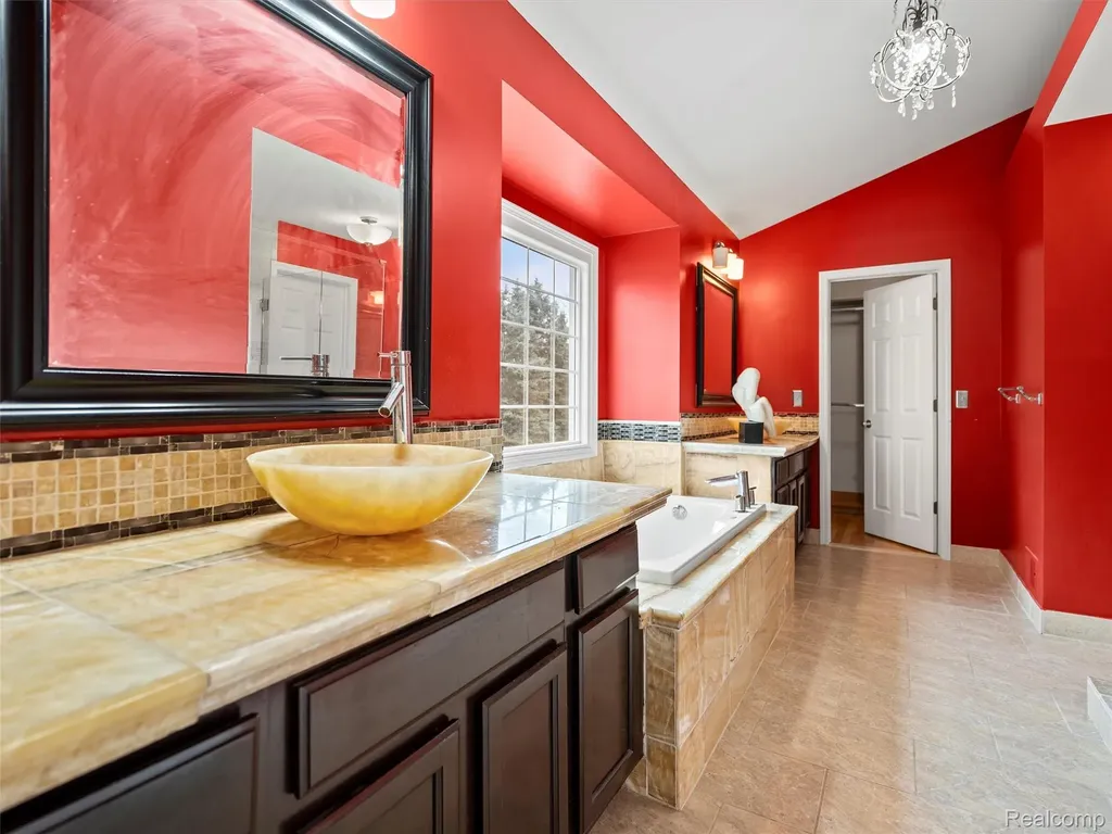 7359 Water Oaks West Bloomfield Charter Township MI 48324