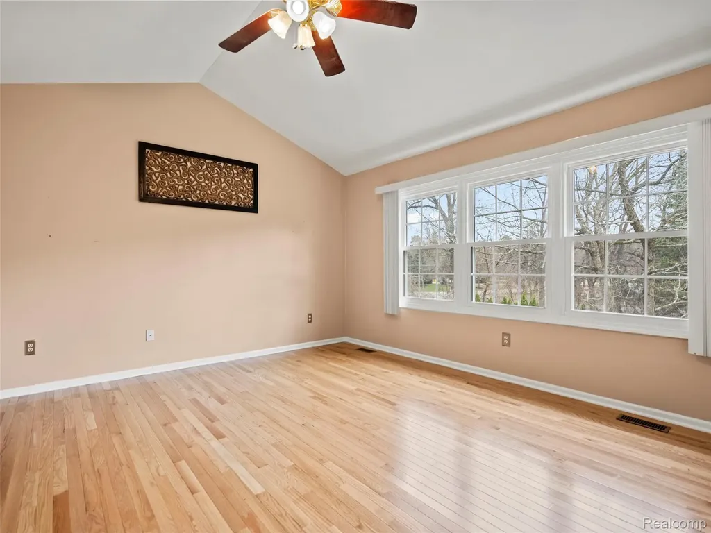 7359 Water Oaks West Bloomfield Charter Township MI 48324