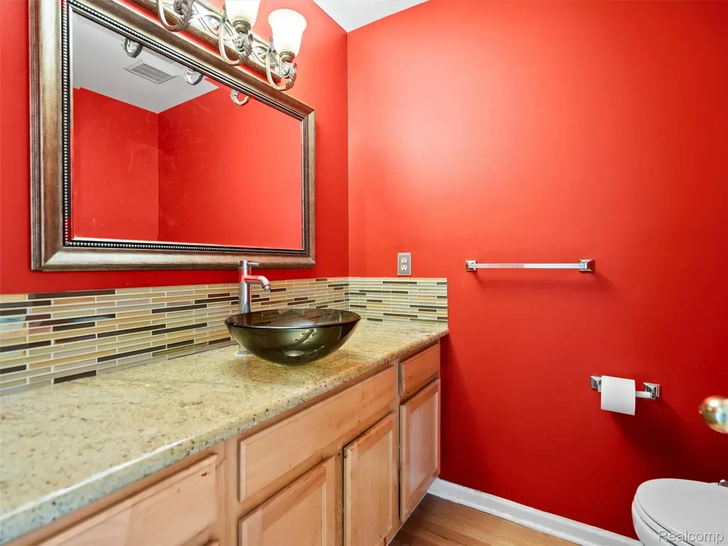 7359 Water Oaks West Bloomfield Charter Township MI 48324