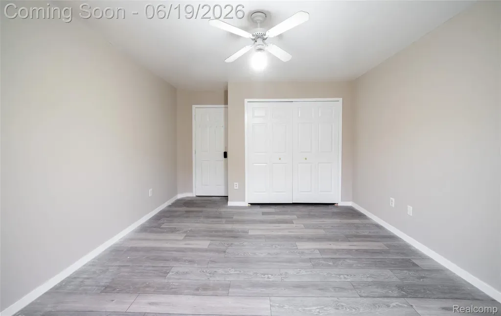 7386 Woodlore Drive West Bloomfield Charter Township MI 48323