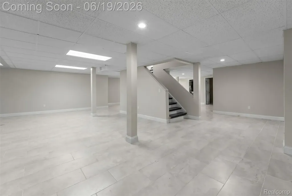 7386 Woodlore Drive West Bloomfield Charter Township MI 48323