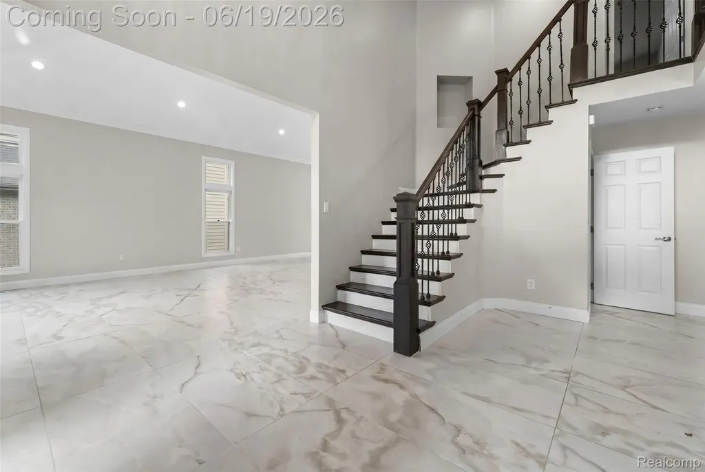 7386 Woodlore Drive West Bloomfield Charter Township MI 48323