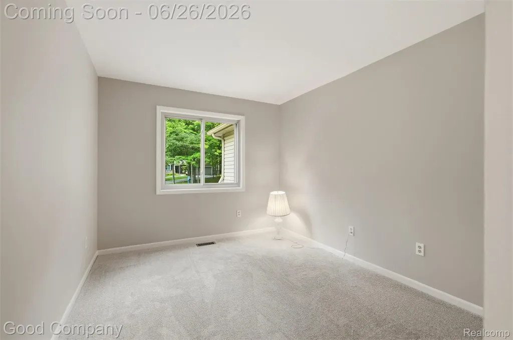 21466 Ruth Street Farmington Hills City MI 48336