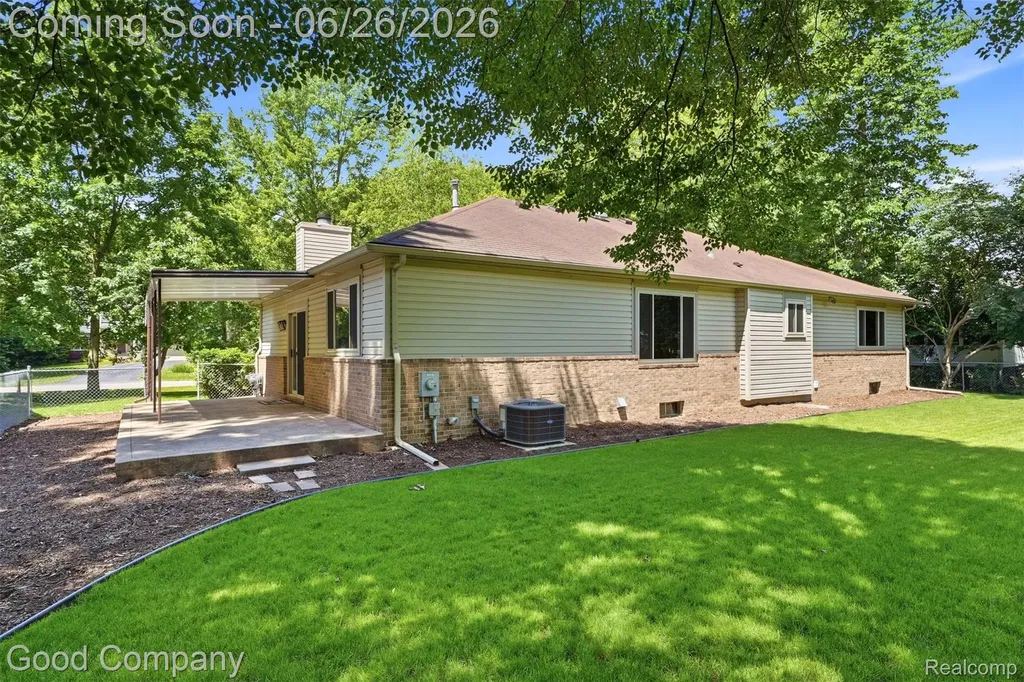 21466 Ruth Street Farmington Hills City MI 48336