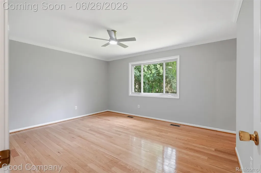21466 Ruth Street Farmington Hills City MI 48336