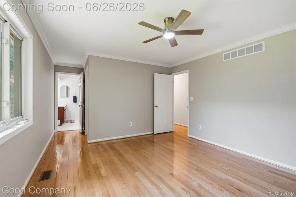 21466 Ruth Street Farmington Hills City MI 48336