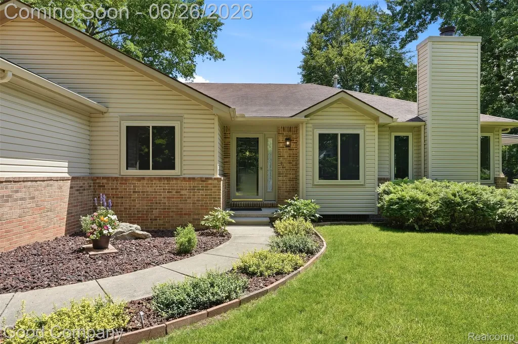 21466 Ruth Street Farmington Hills City MI 48336