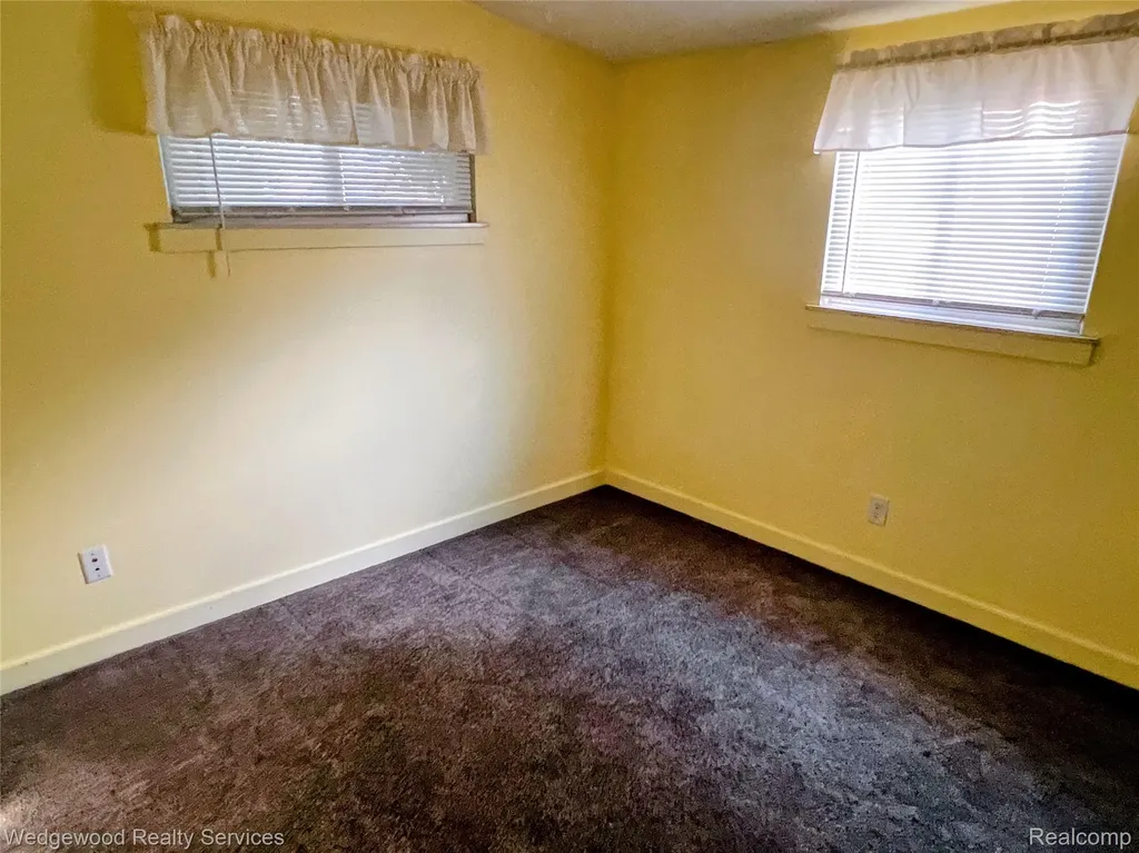1659 Cynthia Avenue Madison Heights City MI 48071