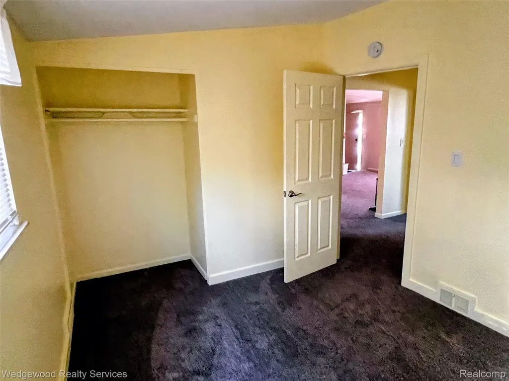 1659 Cynthia Avenue Madison Heights City MI 48071
