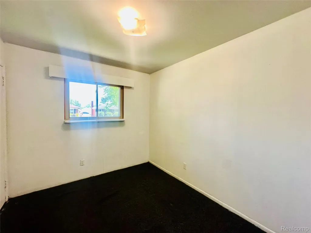 26373 Curie Avenue Warren City MI 48091