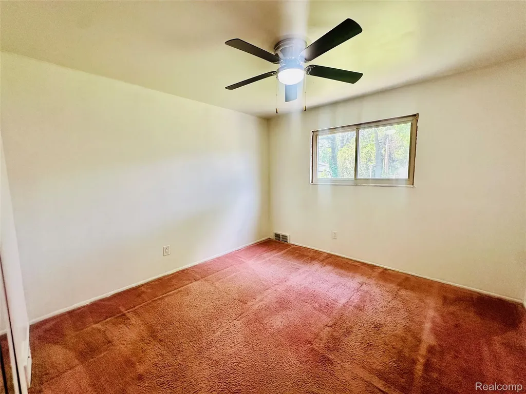 26373 Curie Avenue Warren City MI 48091