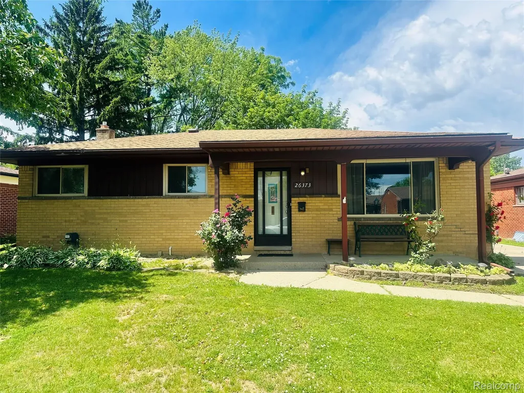 26373 Curie Avenue Warren City MI 48091