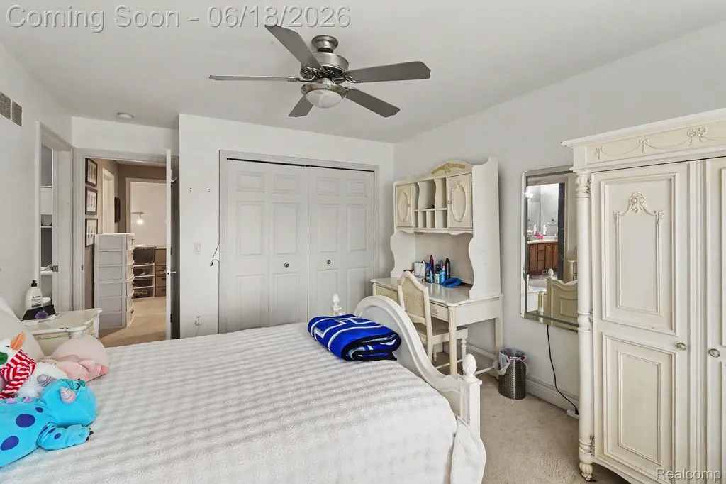 55260 Belmont Drive Shelby Charter Township MI 48315