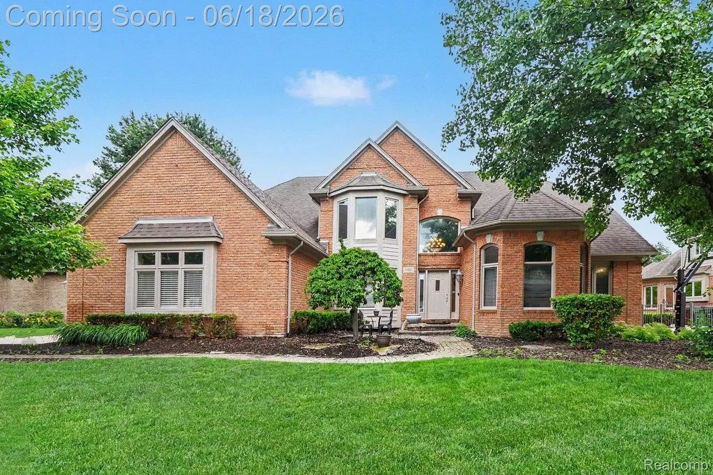55260 Belmont Drive Shelby Charter Township MI 48315