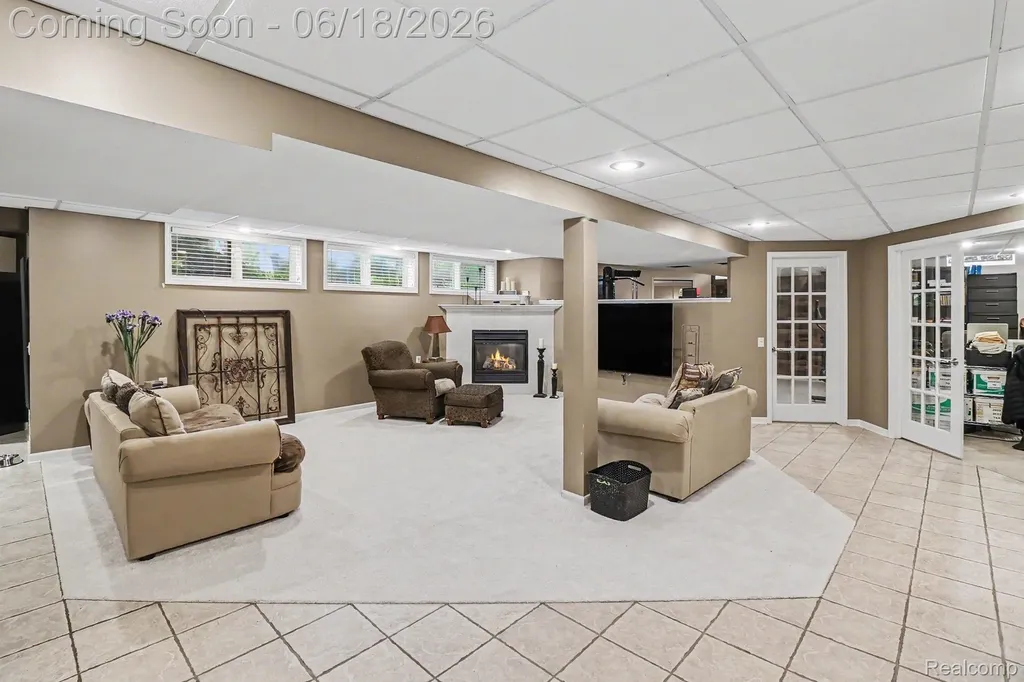 55260 Belmont Drive Shelby Charter Township MI 48315