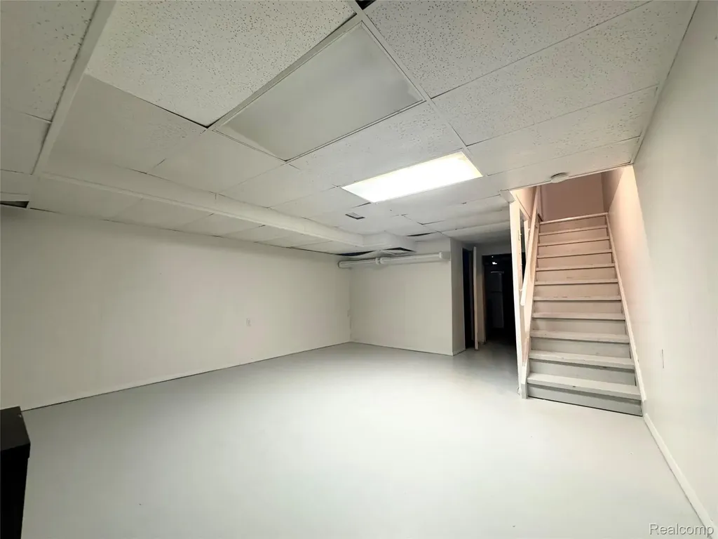 4386 15 Mile Road Sterling Heights City MI 48310