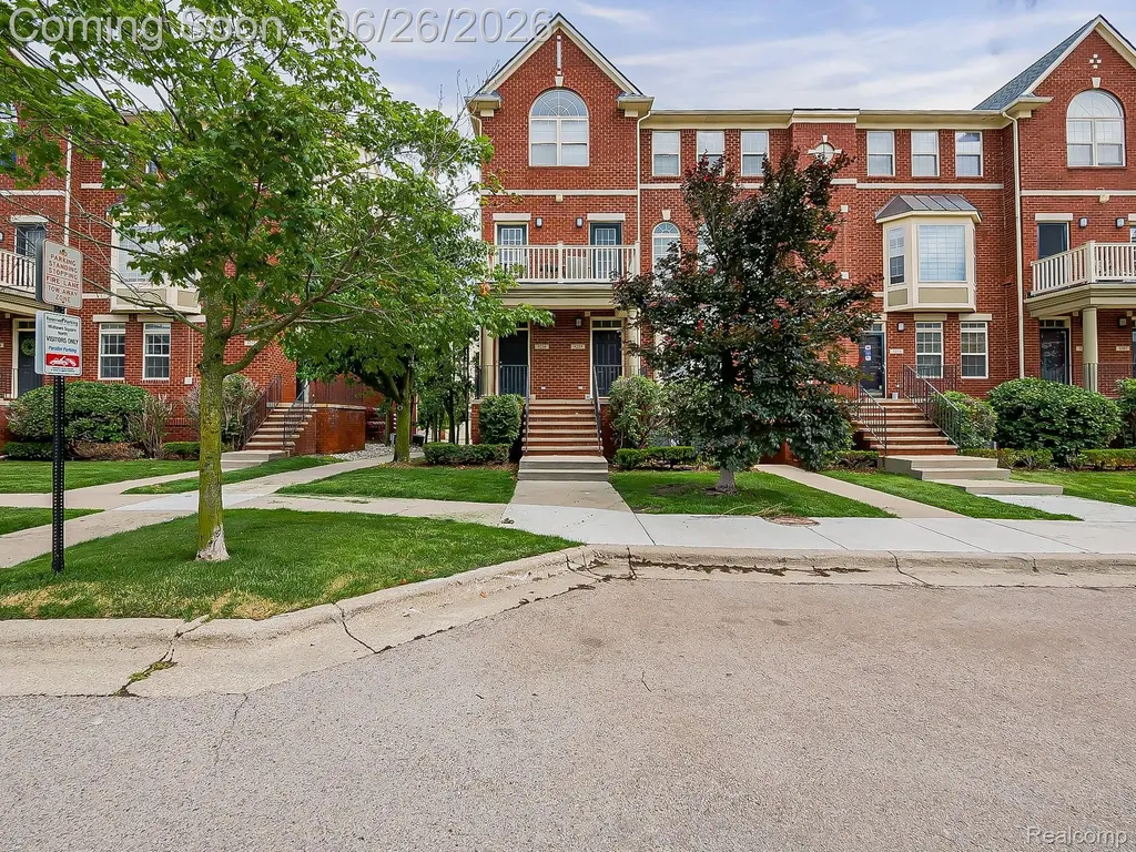 3231 Camden Drive Troy City MI 48084