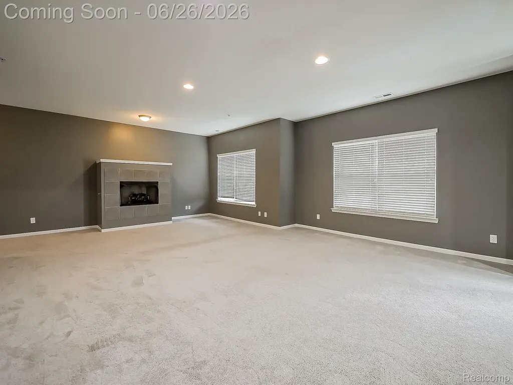 3231 Camden Drive Troy City MI 48084