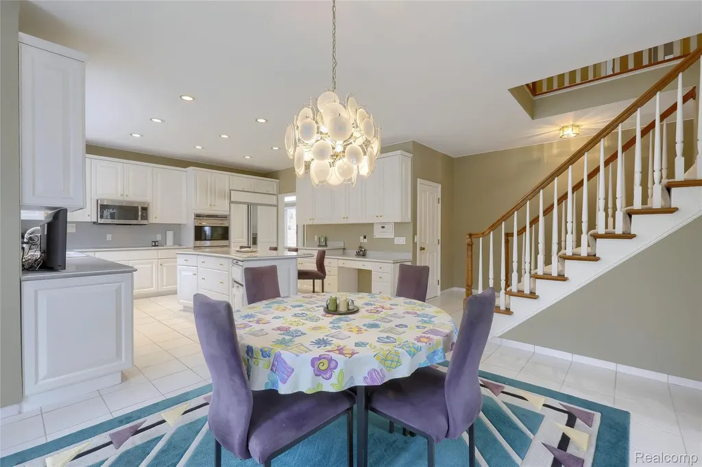1721 Archers Pointe Rochester Hills City MI 48306