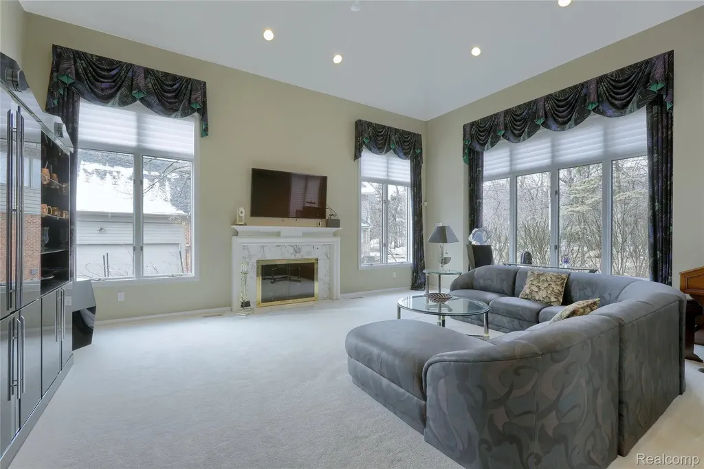 1721 Archers Pointe Rochester Hills City MI 48306