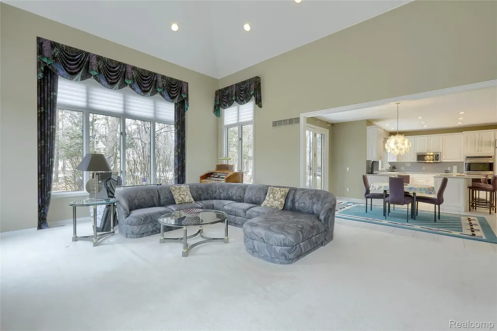1721 Archers Pointe Rochester Hills City MI 48306