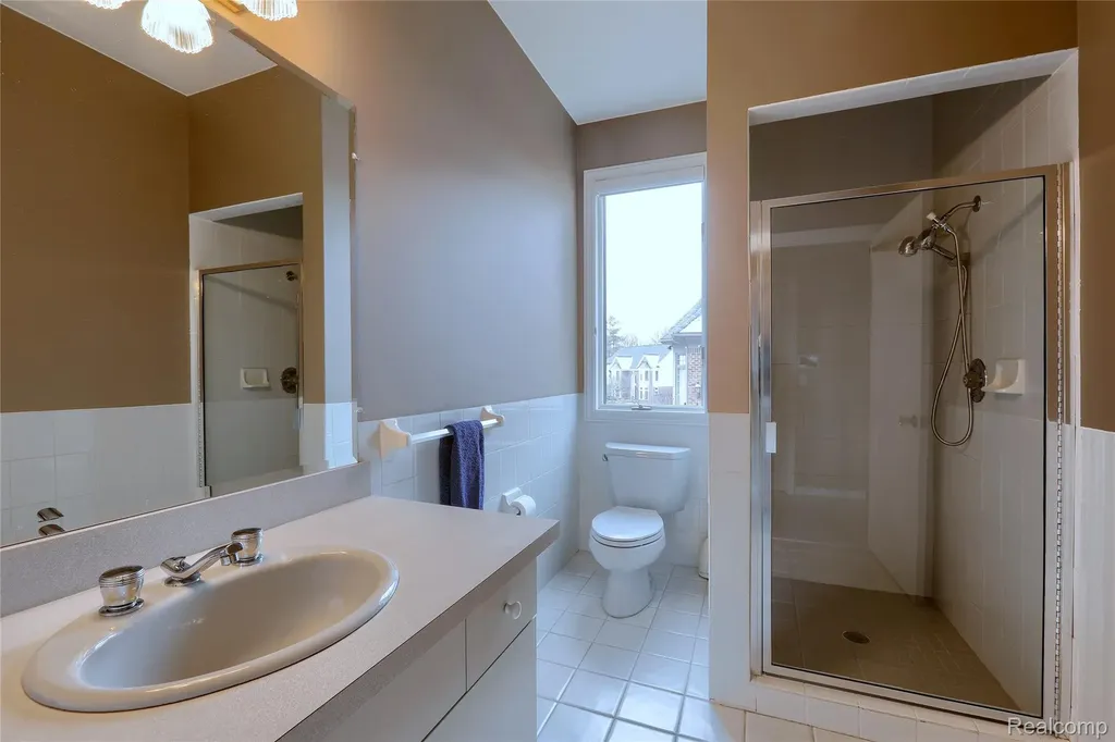 1721 Archers Pointe Rochester Hills City MI 48306