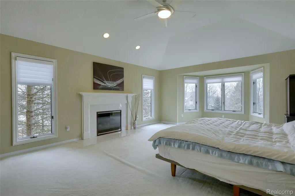 1721 Archers Pointe Rochester Hills City MI 48306