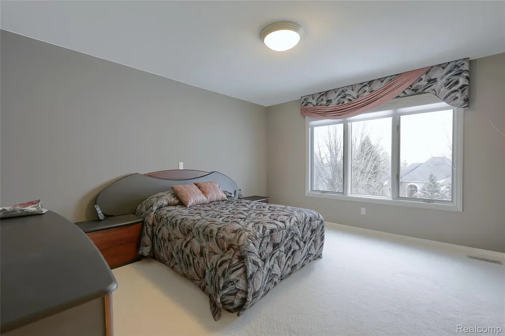 1721 Archers Pointe Rochester Hills City MI 48306